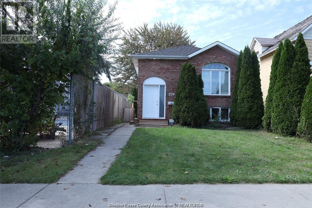 MLS# 25016899: 779 MERCER STREET Unit# UPPER, Windsor, Canada