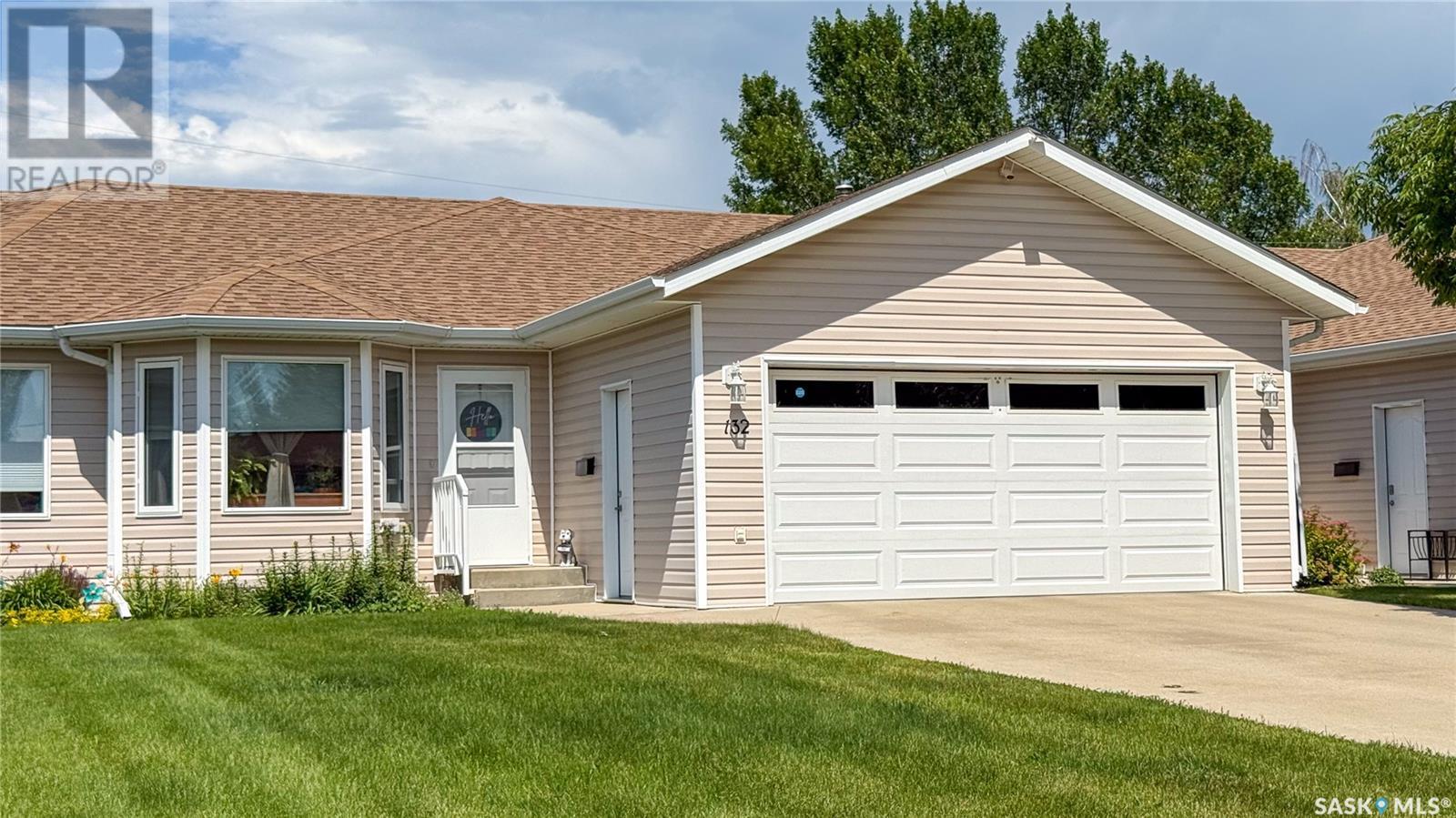 132 16th STREET, Battleford, Saskatchewan