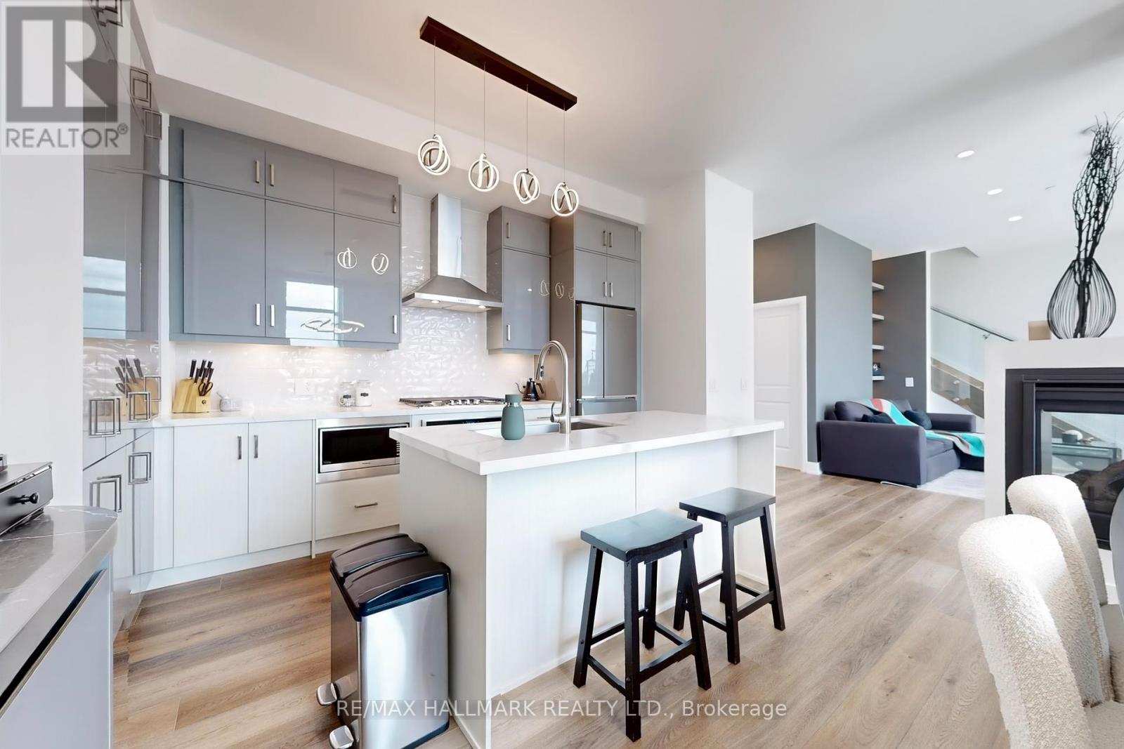 Ph 704 - 11782 Ninth Line, Whitchurch-Stouffville, Ontario  L4A 5E9 - Photo 2 - N12263922