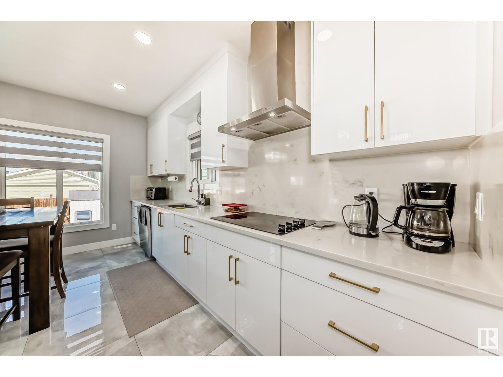 Property at 17920 59 ST NW image 3