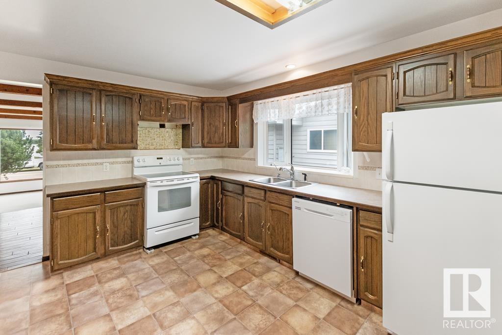 4603 Lakeshore Dr, Bonnyville Town, Alberta  T9N 1P9 - Photo 11 - E4445949