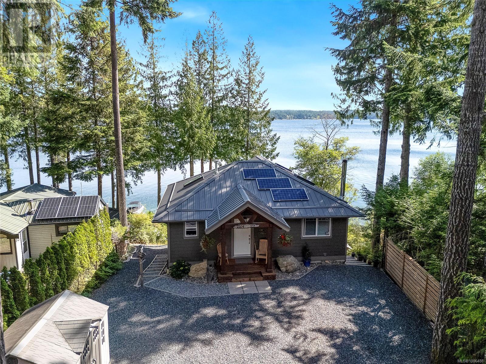 2304 South Lake Rd, qualicum beach, British Columbia V9K2L7