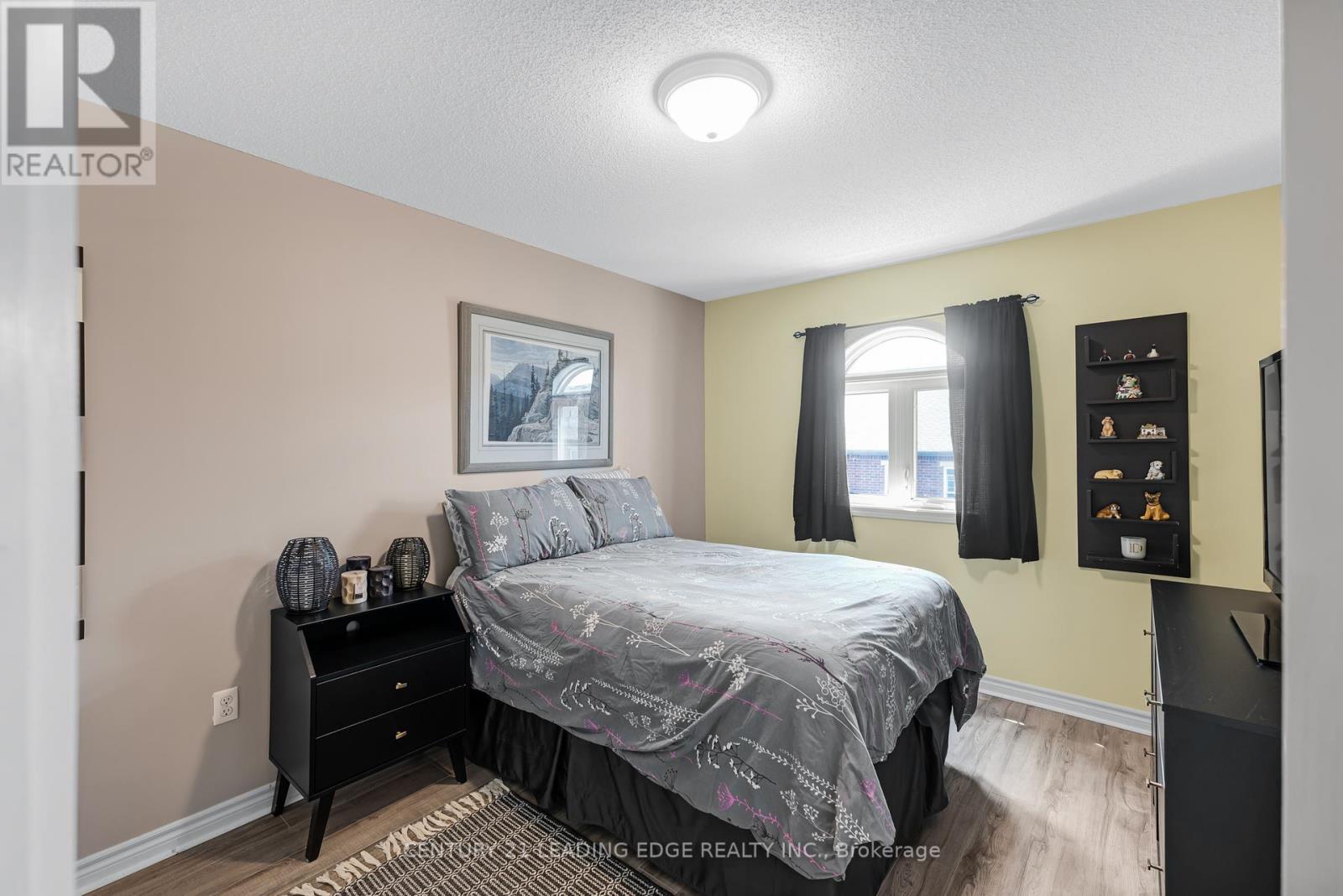 135 Syndenham Wells, Barrie, Ontario  L4M 0H3 - Photo 25 - S12263857