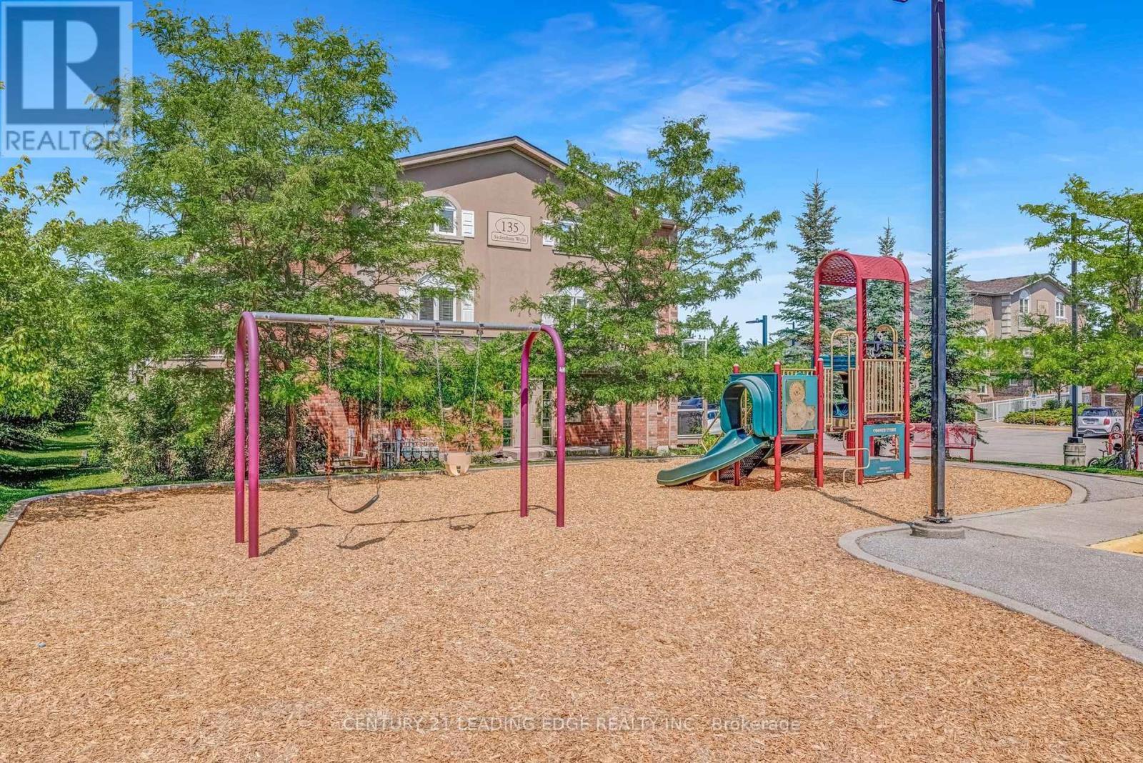 135 Syndenham Wells, Barrie, Ontario  L4M 0H3 - Photo 33 - S12263857
