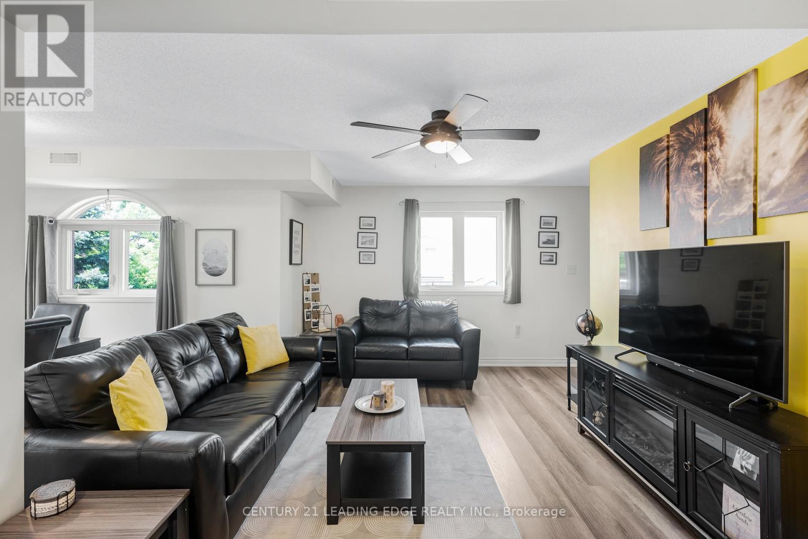 135 Syndenham Wells, Barrie, Ontario  L4M 0H3 - Photo 9 - S12263857