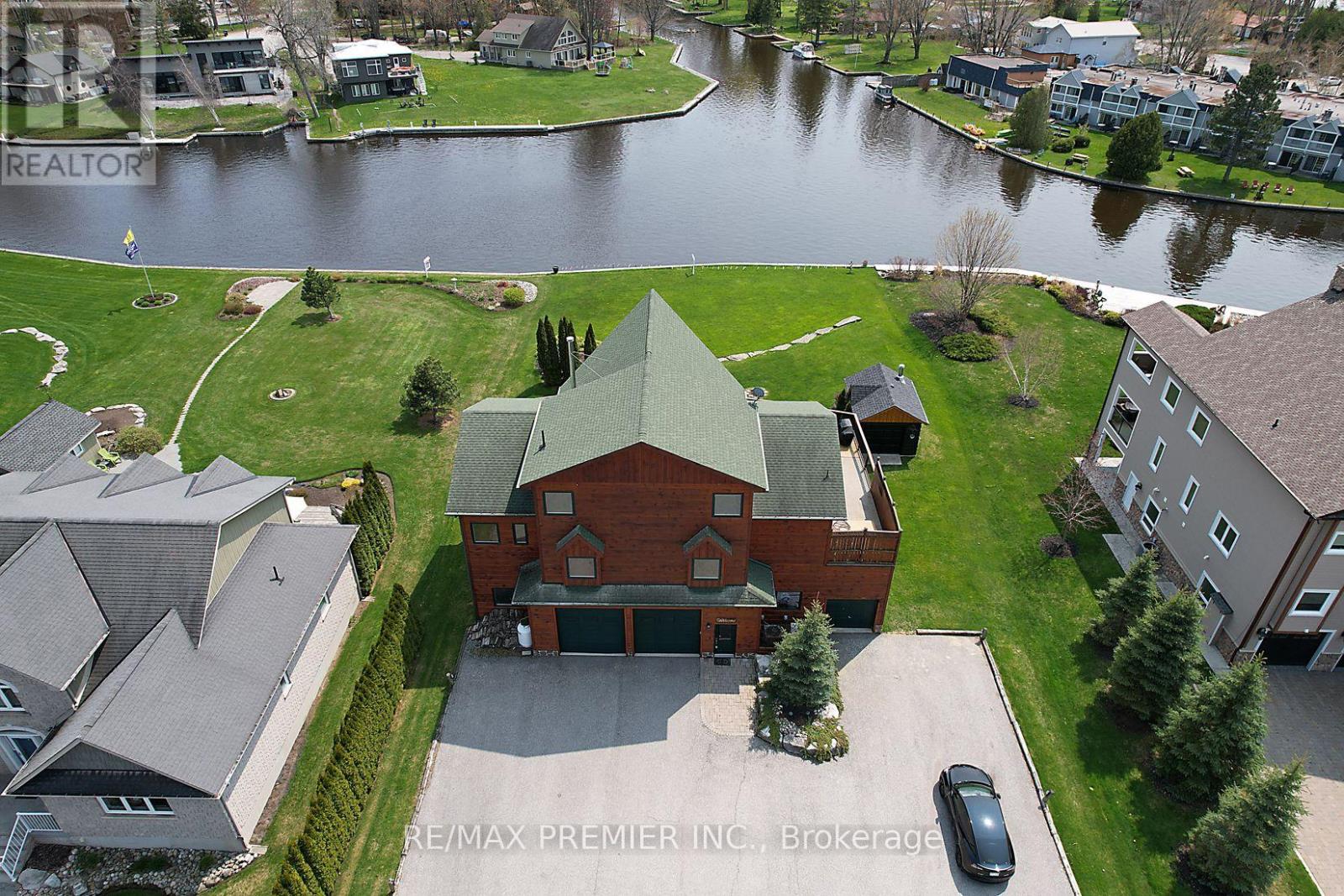 31 Paradise Boulevard, Ramara, Ontario  L0K 1B0 - Photo 2 - S12263872