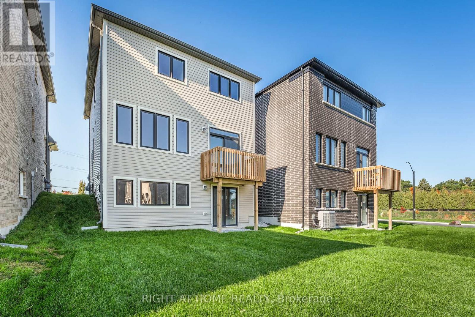 43 Federica Crescent, Wasaga Beach, Ontario  L9Z 0N5 - Photo 37 - S12263880