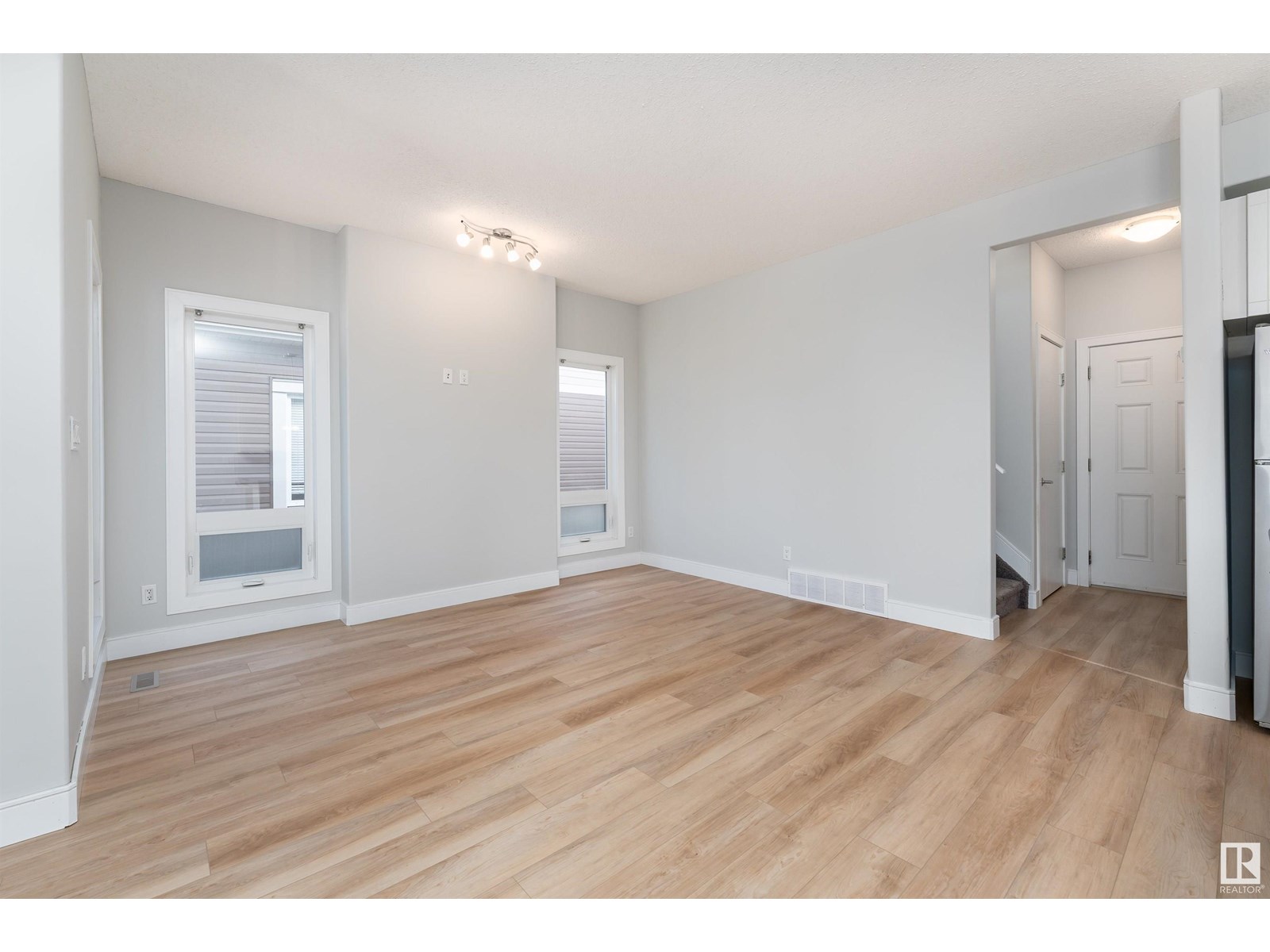 Property at 13019 132 AV NW image 4