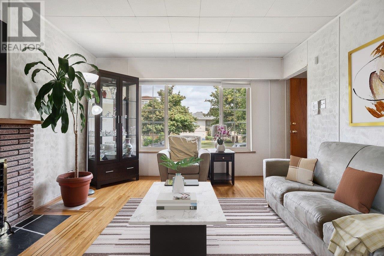 3260 E 48 AVENUE, vancouver, British Columbia V5S1H5