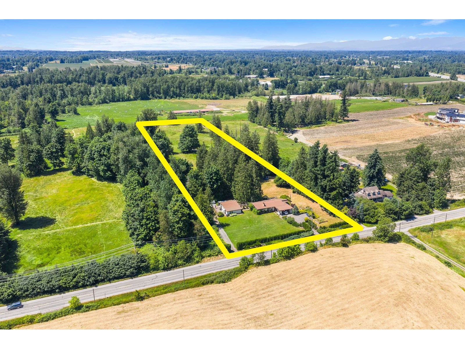 Property at 3759 BRADNER ROAD image 1