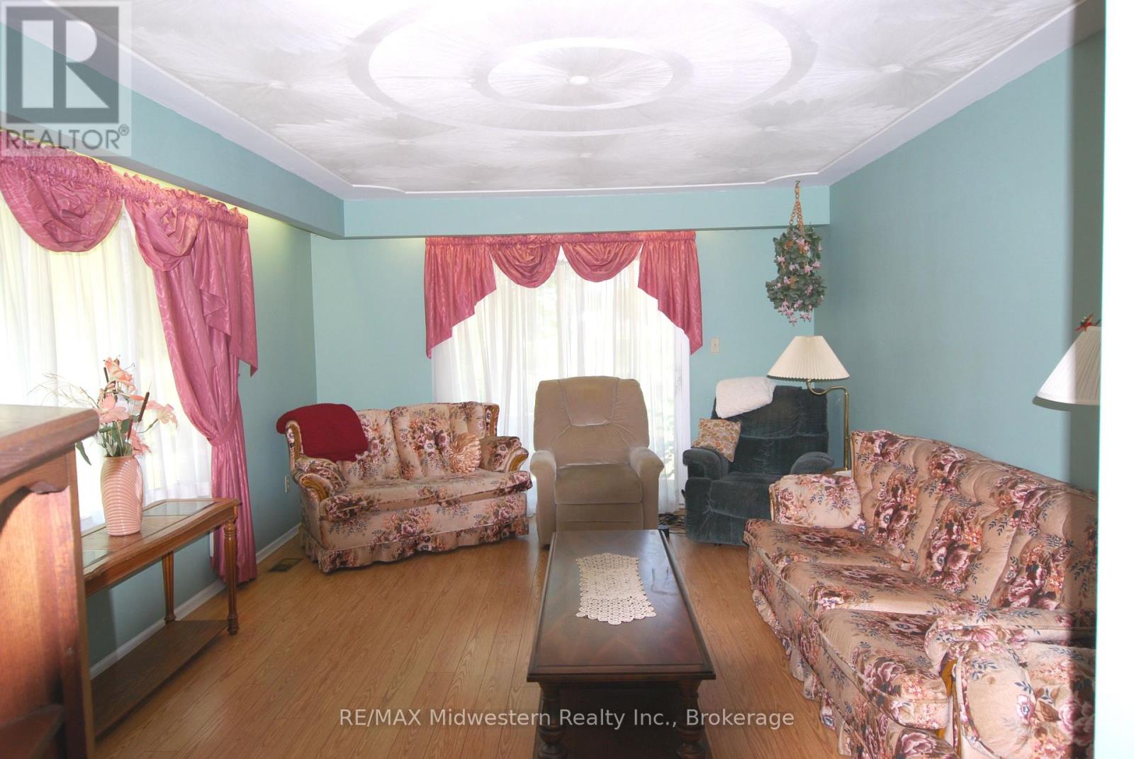 68 Elora Street N, Minto, Ontario  N0G 1M0 - Photo 7 - X12255745