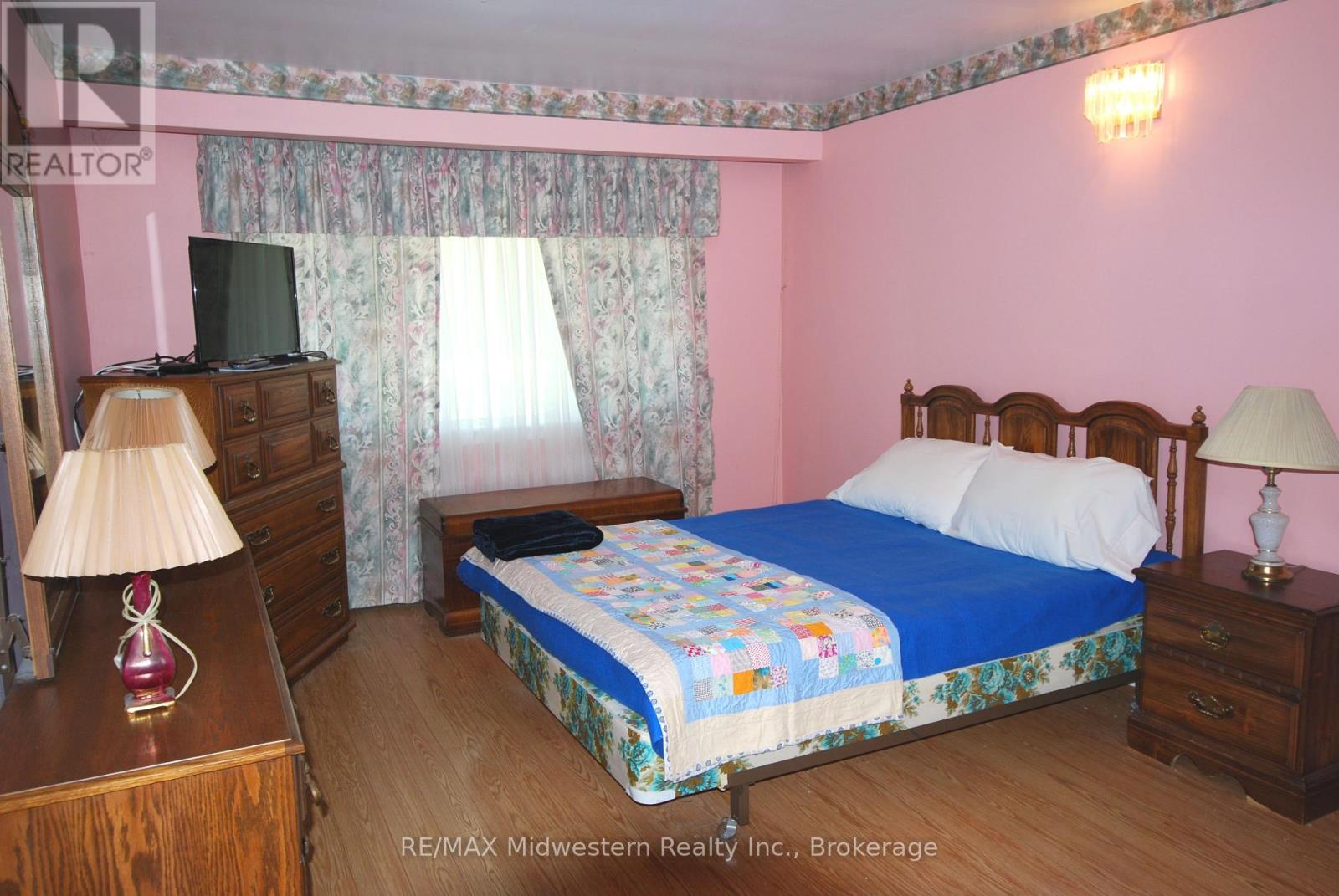 68 Elora Street N, Minto, Ontario  N0G 1M0 - Photo 9 - X12255745