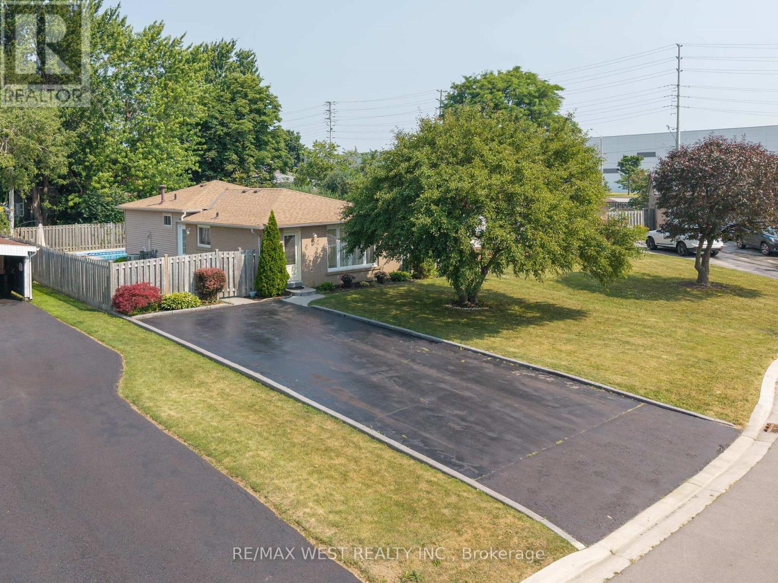 Property at 44 FIDELIA CRESCENT image 1
