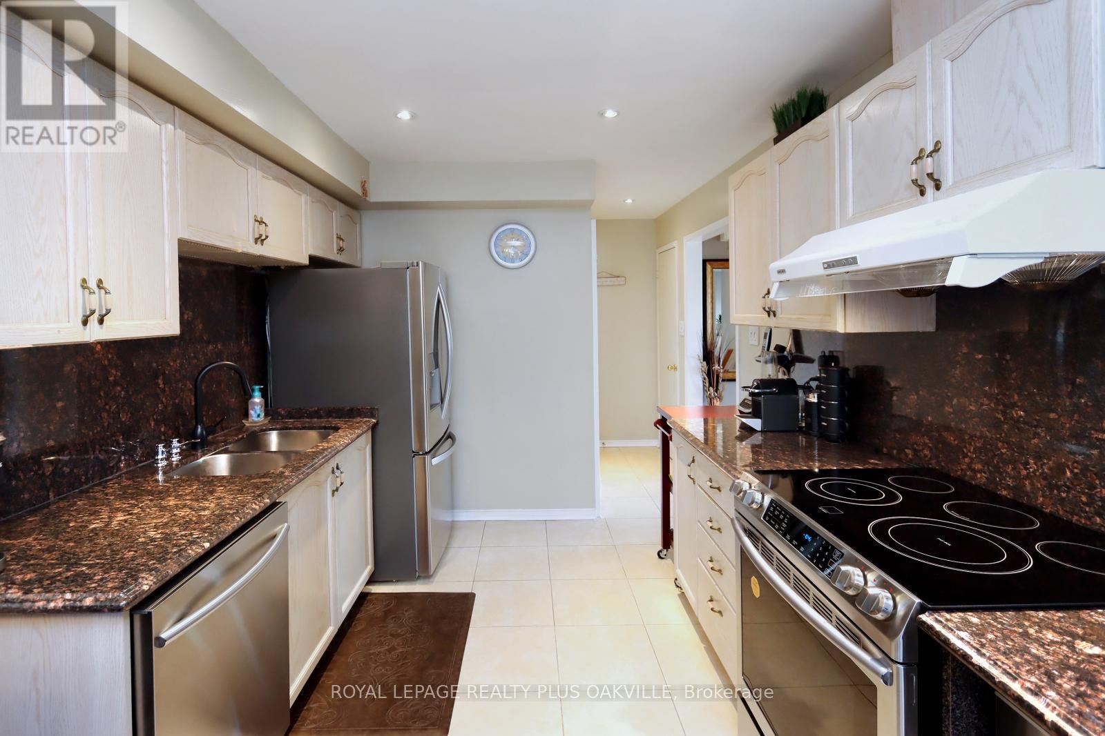 308 - 66 Sidney Belsey Crescent, Toronto (Weston), Ontario  M6M 5J4 - Photo 10 - W12263795