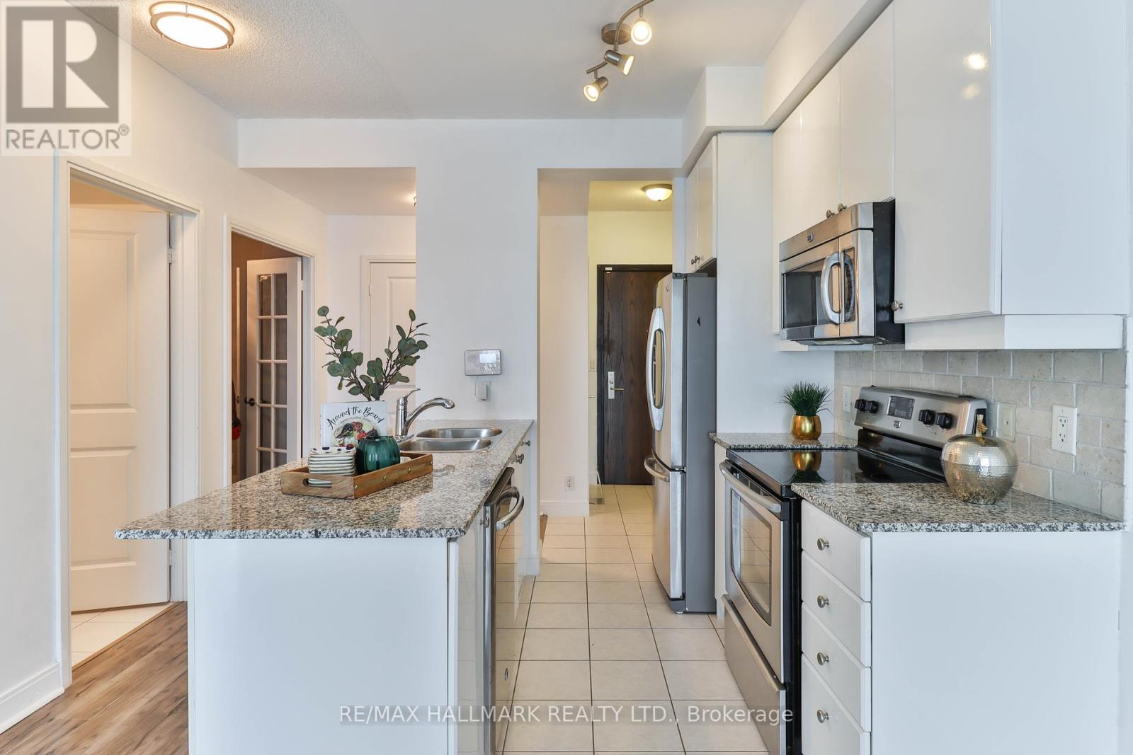 511 - 80 Absolute Avenue, Mississauga (City Centre), Ontario  L4Z 0A5 - Photo 13 - W12263908