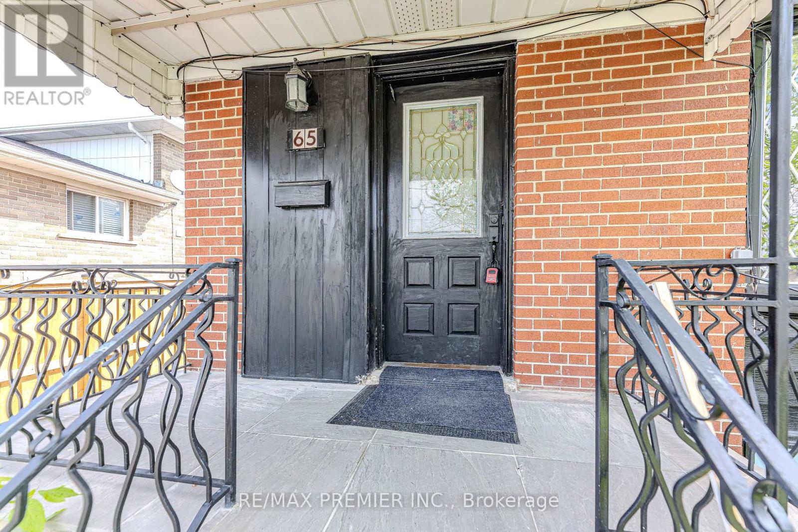 Property at 65 ELNATHAN CRESCENT image 3