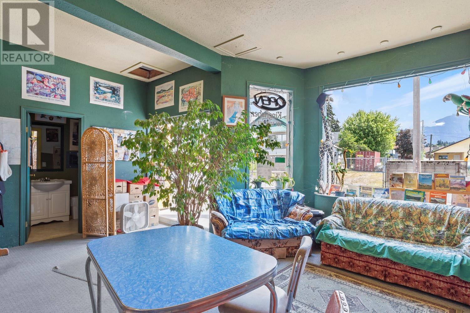 131 12th Avenue N, Creston, British Columbia  V0B 1G0 - Photo 6 - 10354644