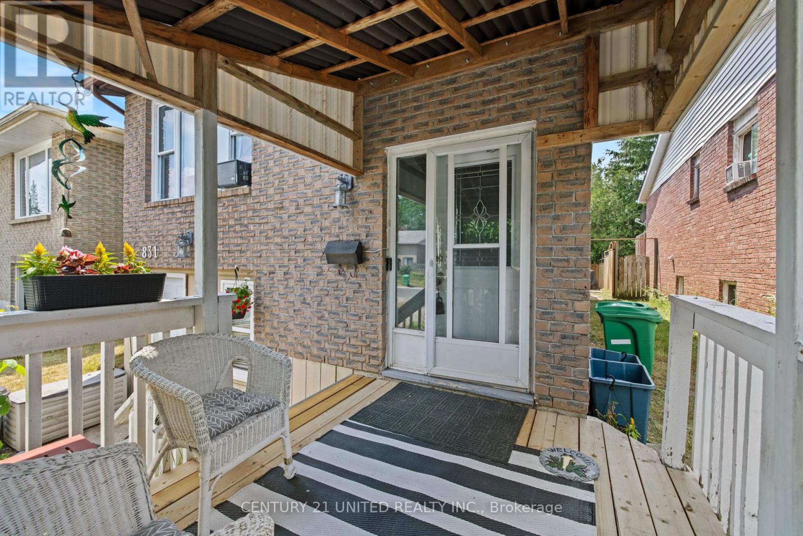 Property at 831 MOUNTAIN ASH ROAD image 3