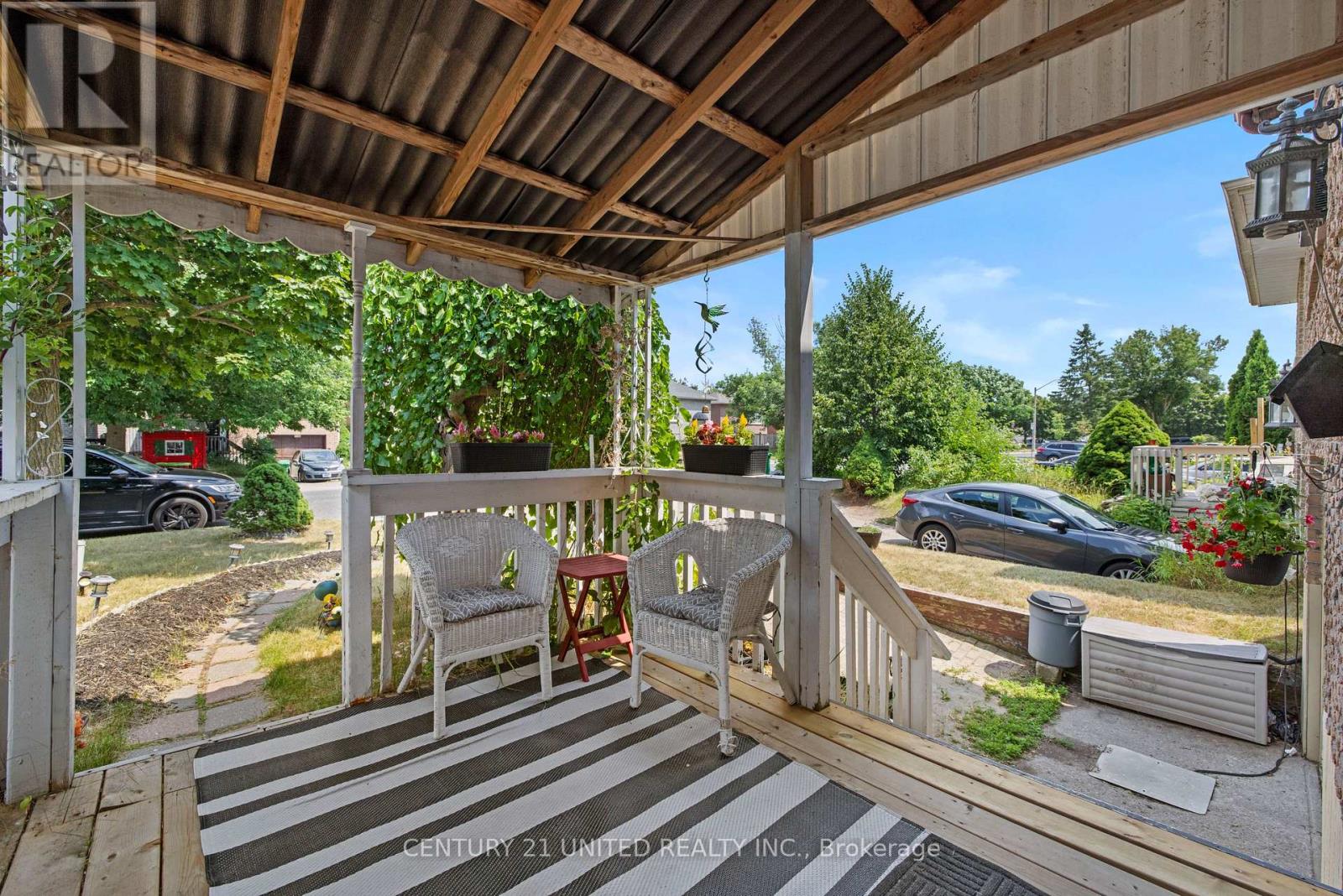 Property at 831 MOUNTAIN ASH ROAD image 4