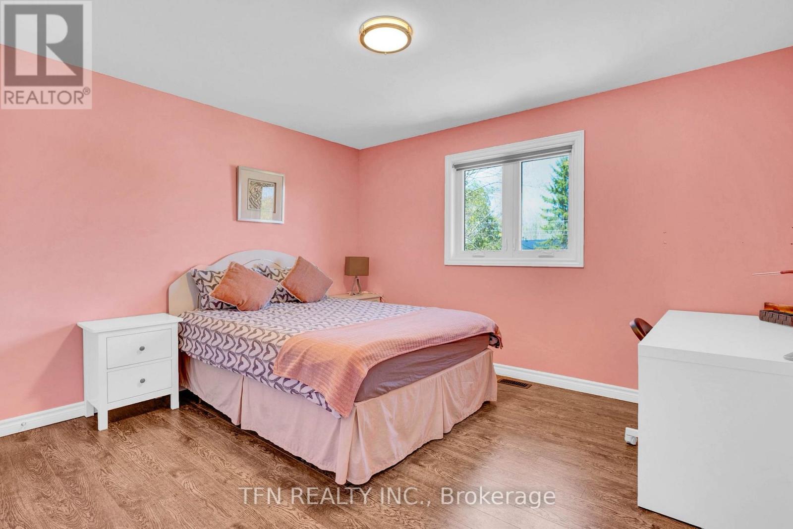 4 Pinewood Boulevard, Kawartha Lakes (Carden), Ontario  K0M 2T0 - Photo 23 - X12263790