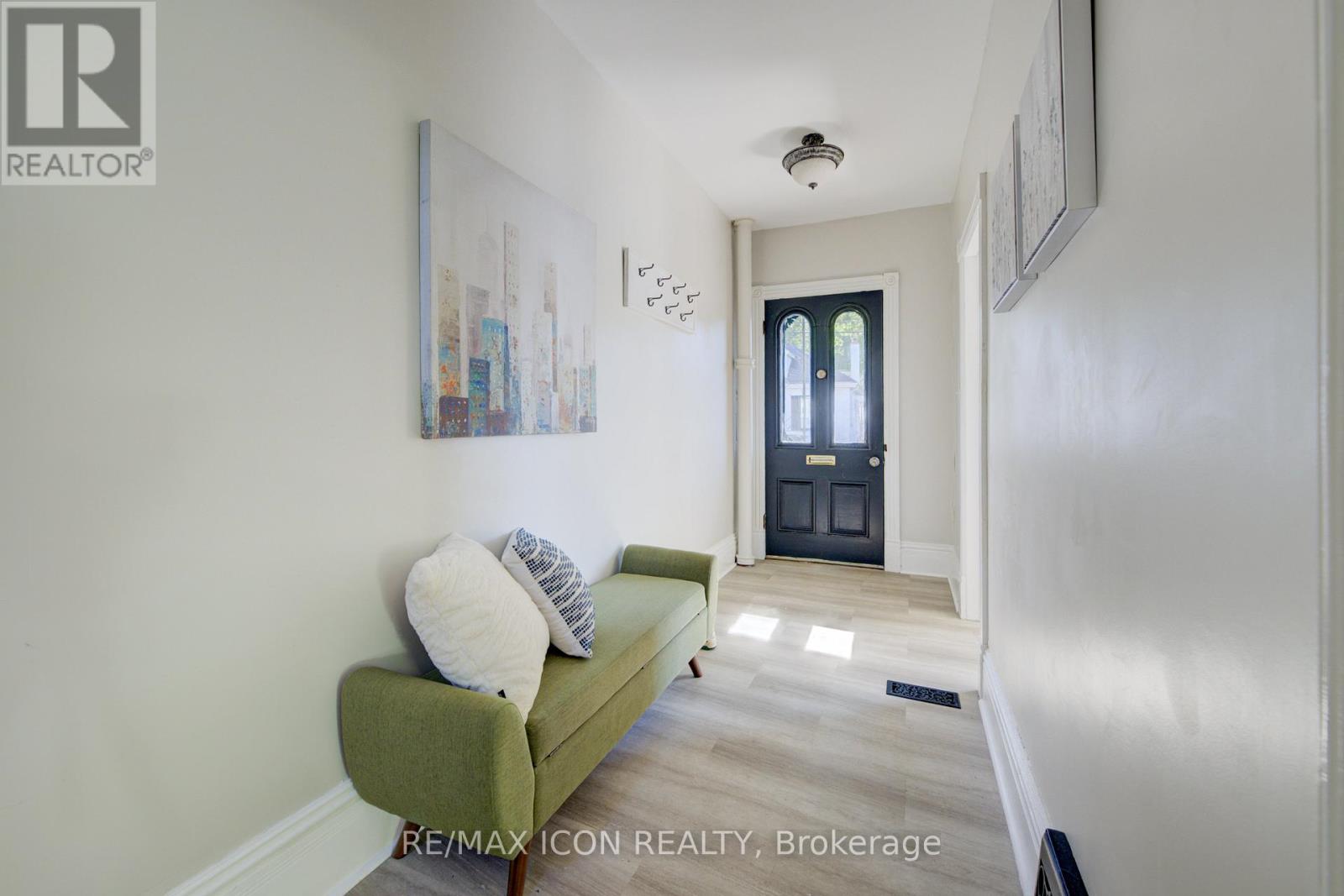 Property at 81 GEORGE STREET N image 4