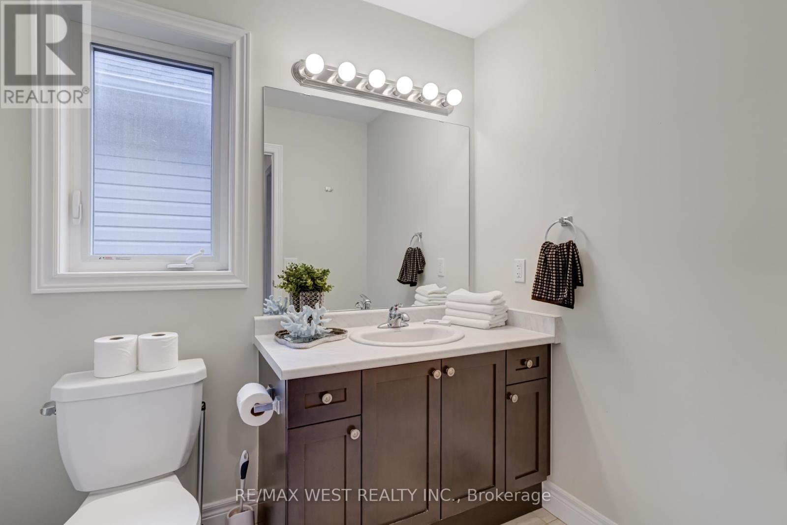 270 Dalgleish Trail, Hamilton, Ontario  L0R 1P0 - Photo 34 - X12263827