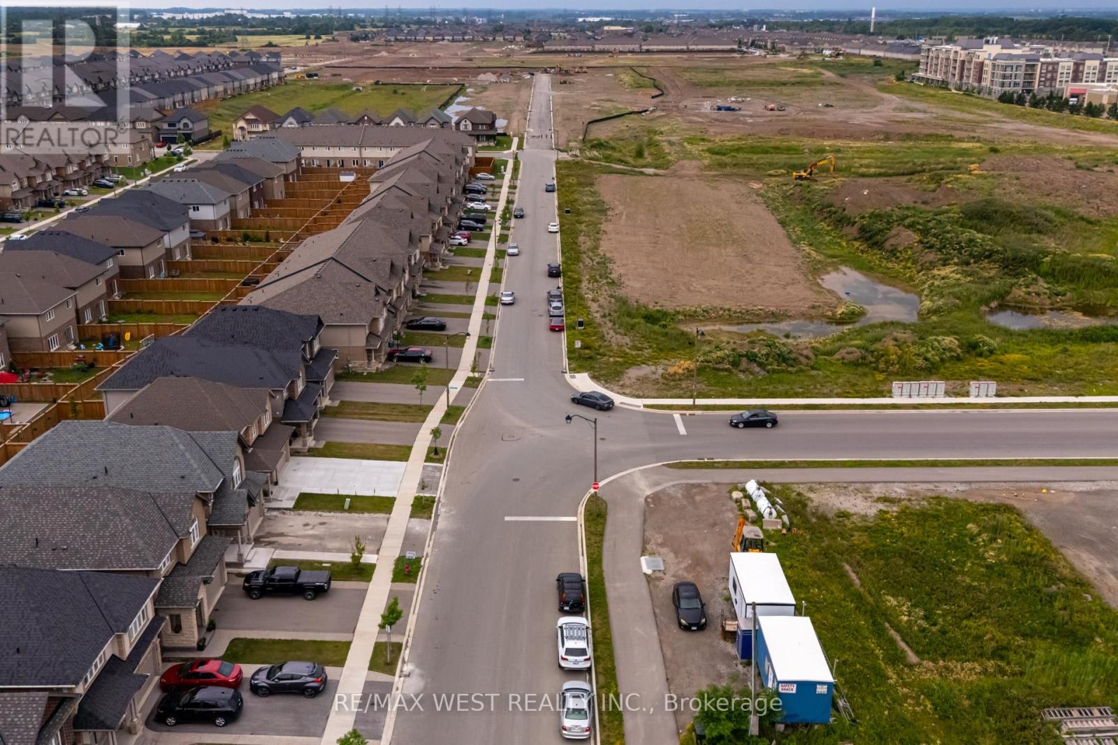 270 Dalgleish Trail, Hamilton, Ontario  L0R 1P0 - Photo 44 - X12263827