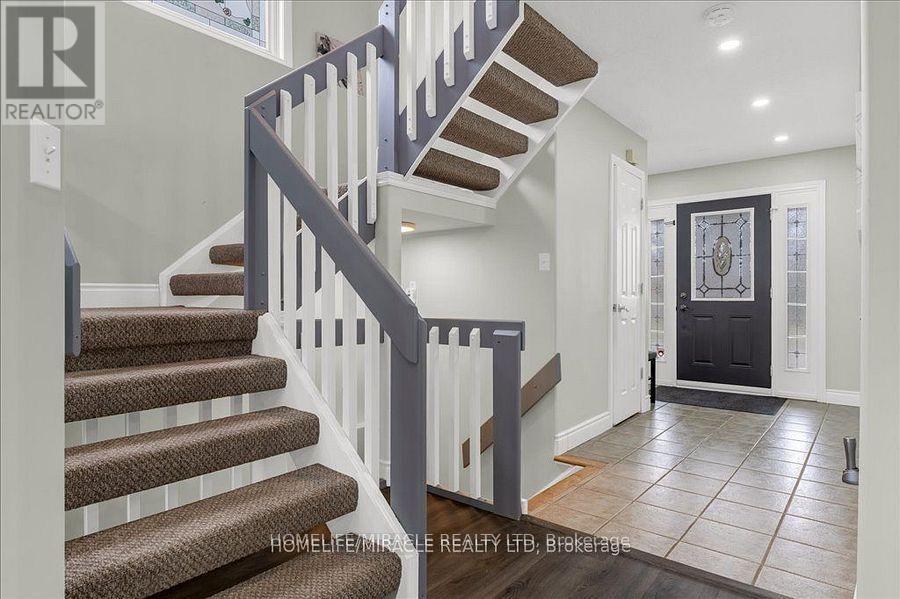 Property at 14 SNOW GOOSE CRESCENT image 4