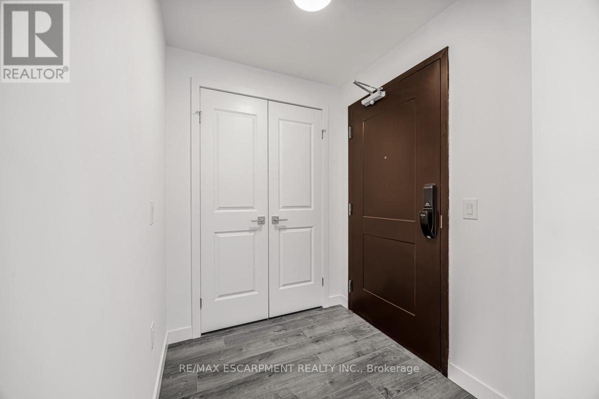 301 - 7549a Kalar Road, Niagara Falls, Ontario  L2H 3W6 - Photo 7 - X12263890