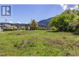 241 Beatty Avenue NW, salmon arm, British Columbia