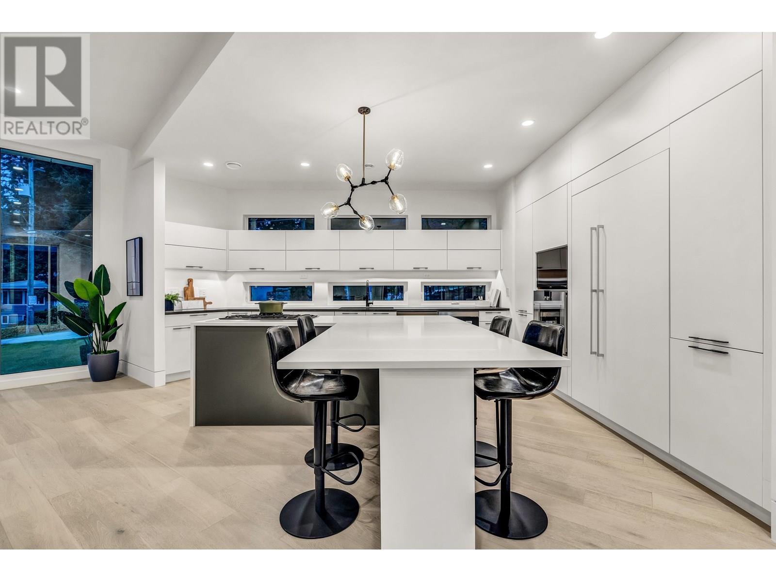 4500 Canterbury Crescent, North Vancouver, British Columbia  V7R 3N6 - Photo 6 - R3023156