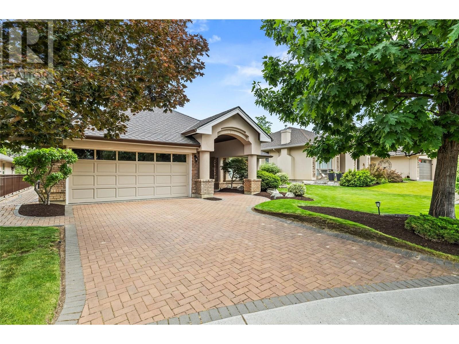 4003 Gallaghers Terrace, South East Kelowna, Kelowna  by McFadden Real Estate 4003 Gallaghers Terrace, South East Kelowna, Kelowna