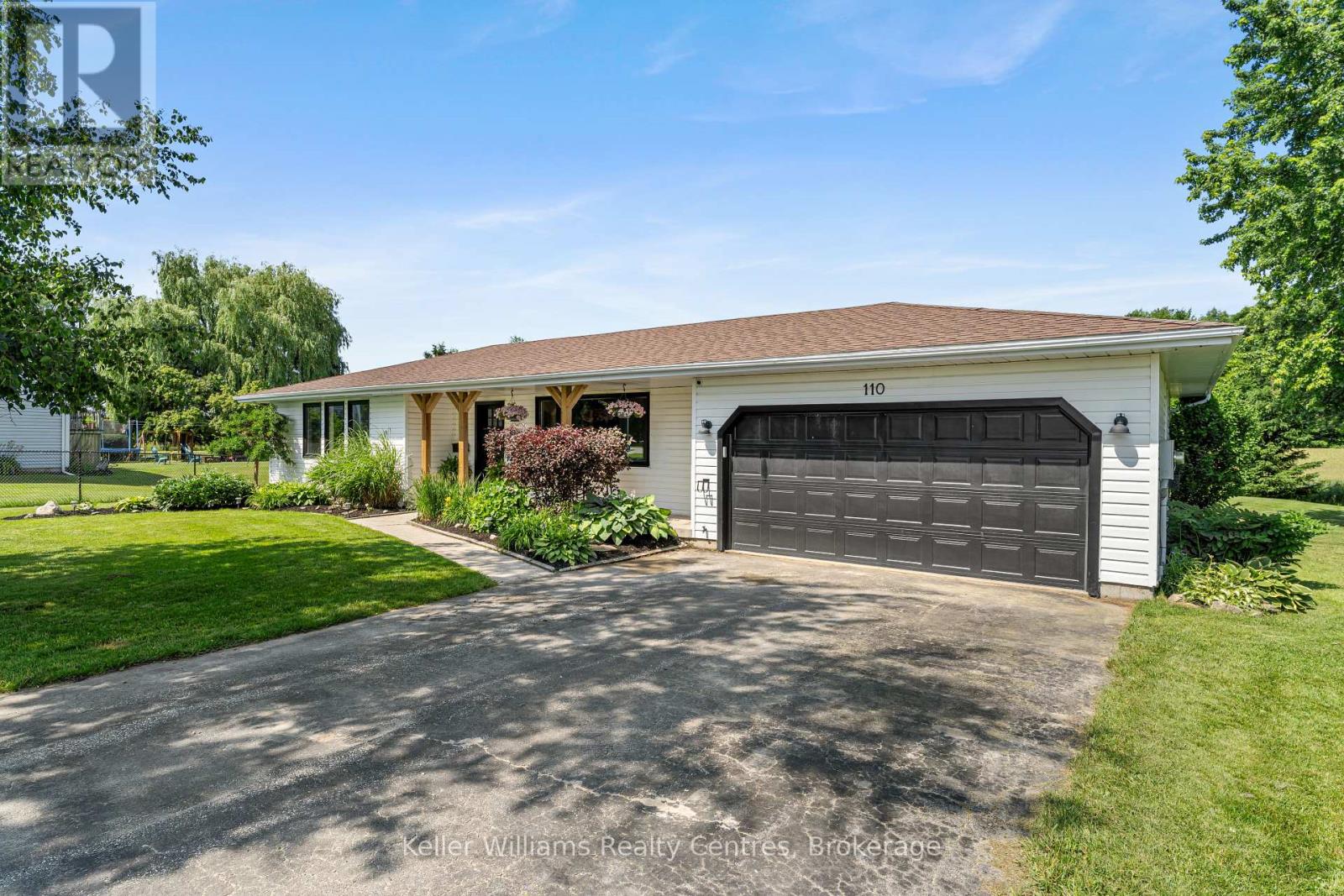 110 Mary Avenue, Georgian Bluffs, Ontario  N4K 5N5 - Photo 36 - X12264043