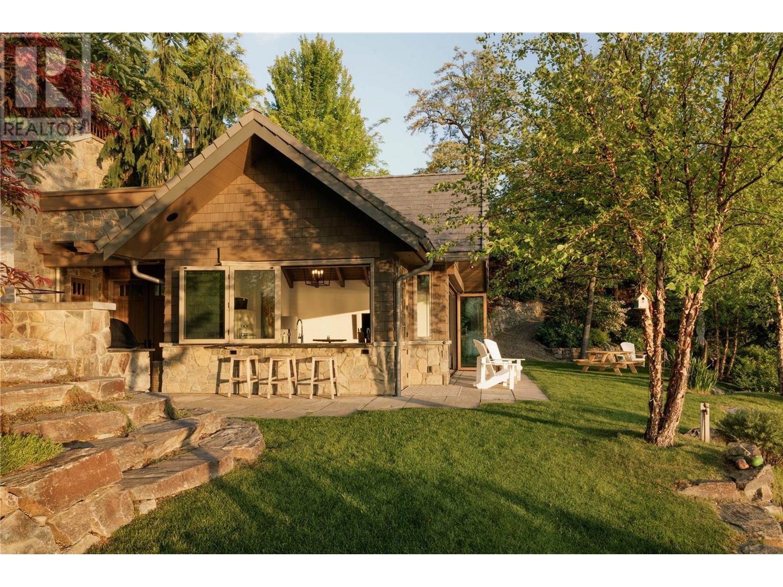 12407 Coldstream Creek Road, Coldstream, British Columbia  V1B 1G2 - Photo 11 - 10354504