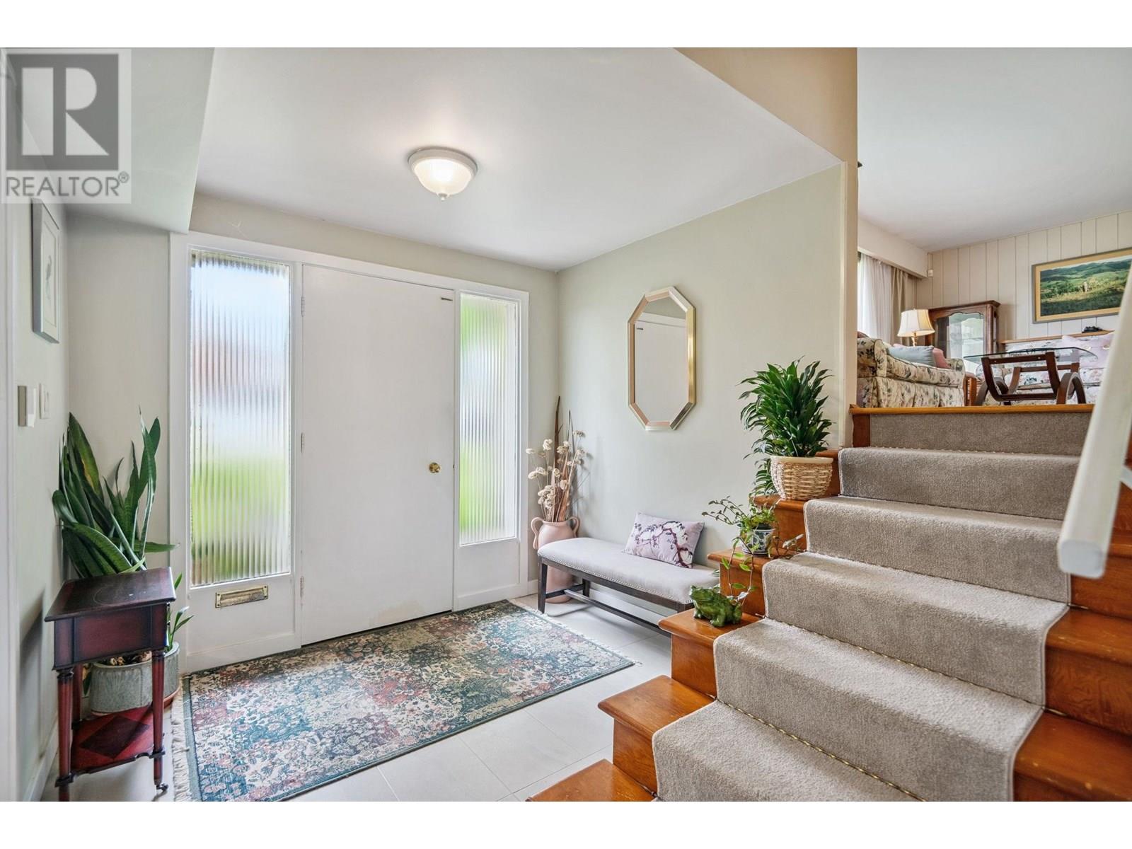 Property at 10699 DENNIS CRESCENT image 2