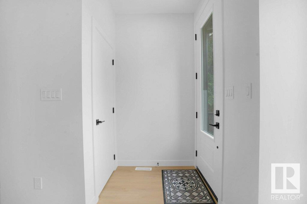 10946 62 Av Nw, Edmonton, Alberta  T6H 1N2 - Photo 3 - E4445962