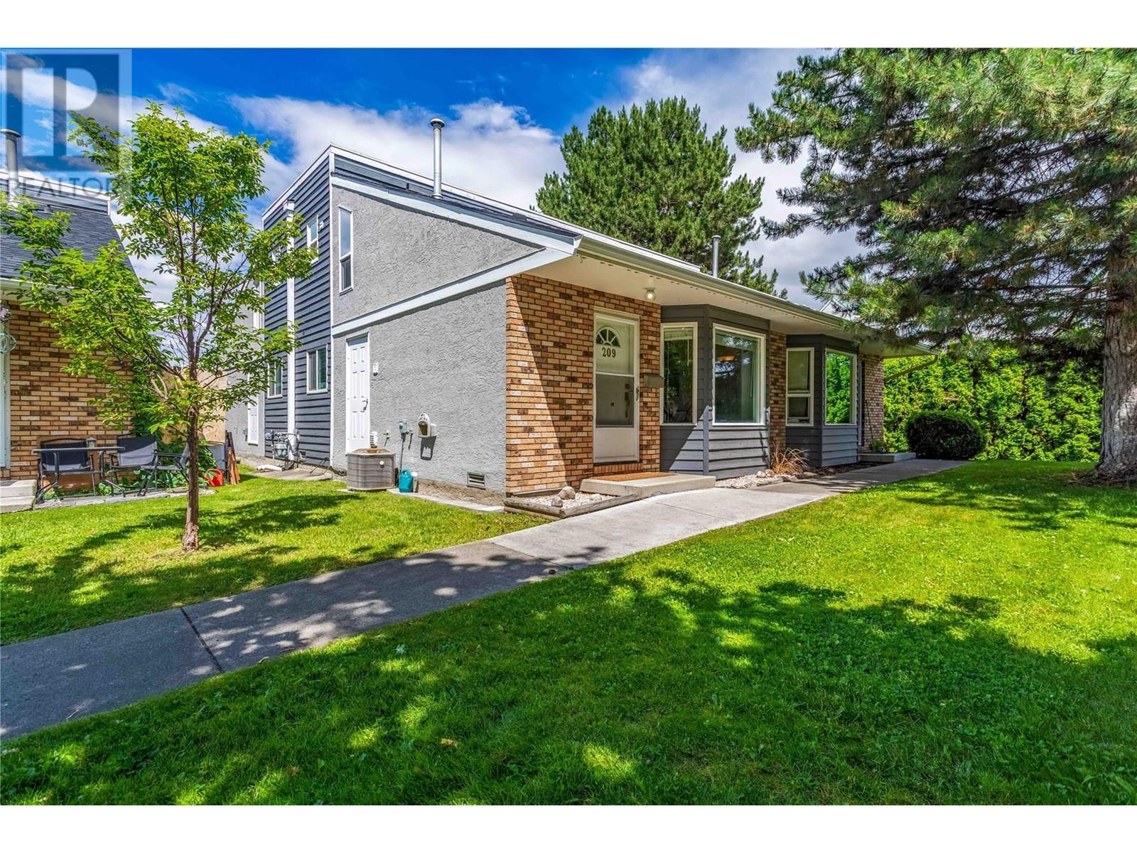 Property at 3155 Gordon Drive Unit# 209 image 2
