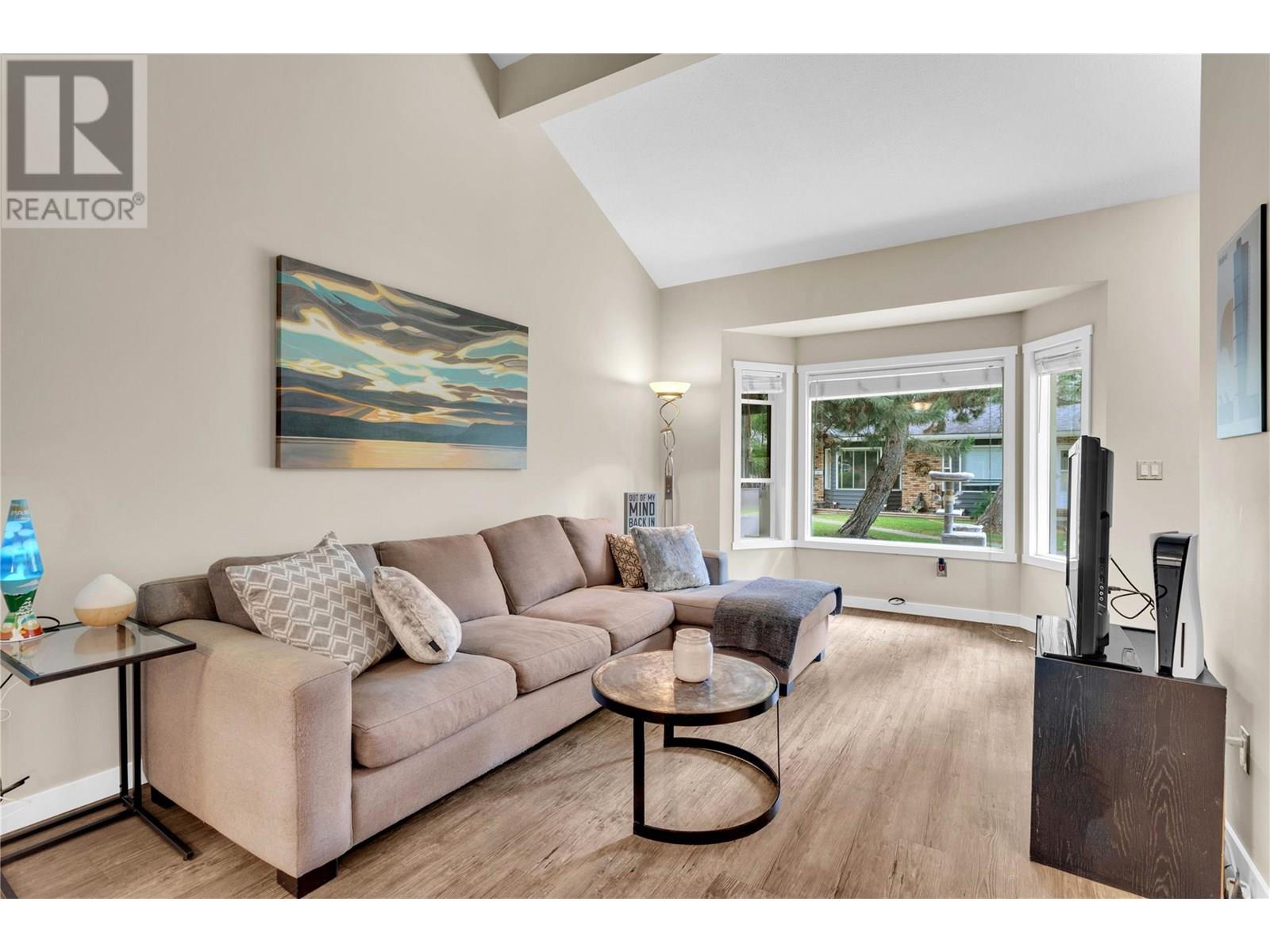 Property at 3155 Gordon Drive Unit# 209 image 4