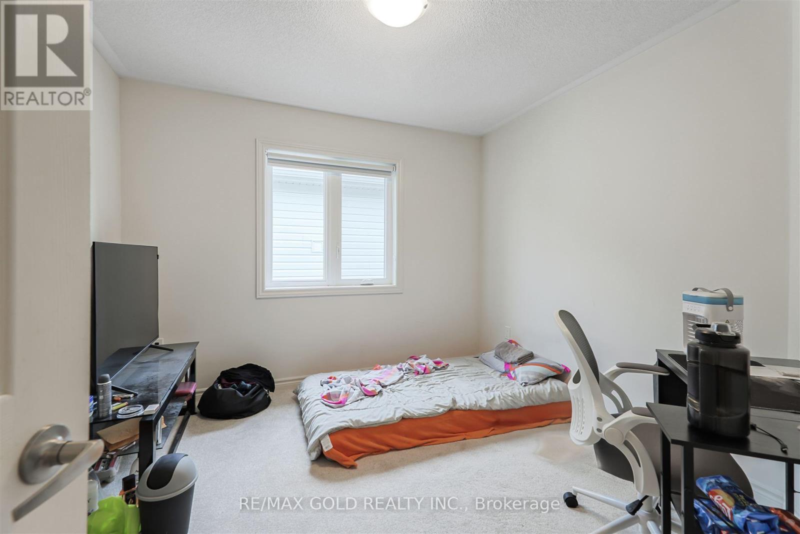 76 Prest Way, Centre Wellington (Fergus), Ontario  N1M 0K1 - Photo 8 - X12182915