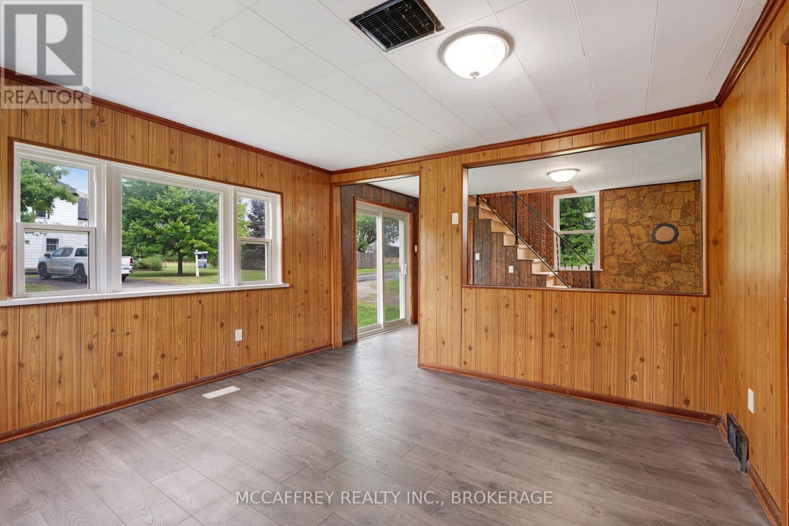 333 Burridge Road, South Frontenac, Ontario  K0H 1T0 - Photo 34 - X12264188