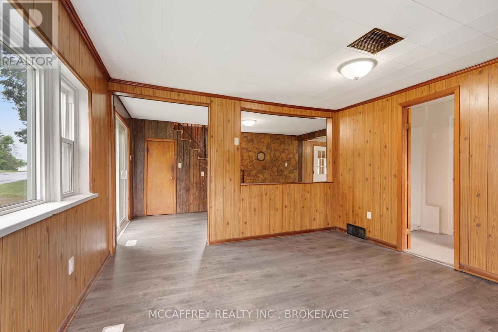 333 Burridge Road, South Frontenac, Ontario  K0H 1T0 - Photo 35 - X12264188