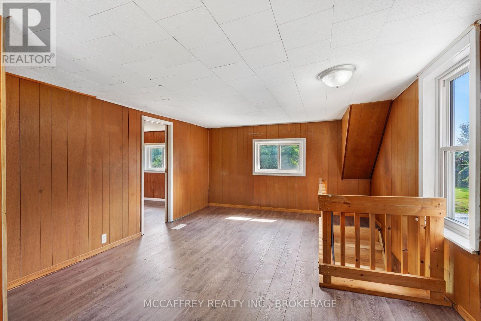 333 Burridge Road, South Frontenac, Ontario  K0H 1T0 - Photo 7 - X12264188