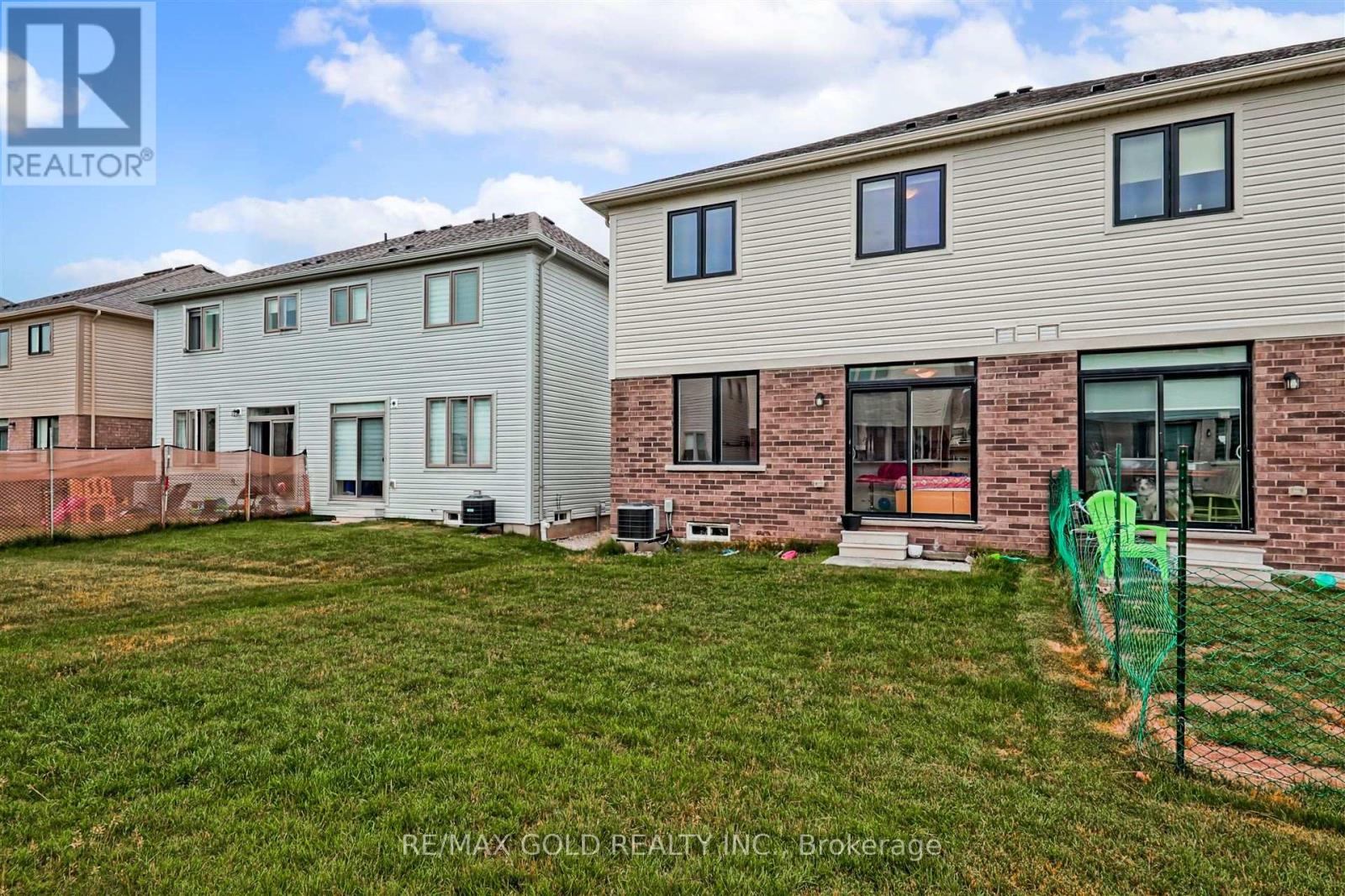 76 Prest Way, Centre Wellington (Fergus), Ontario  N1M 0K1 - Photo 19 - X12182915
