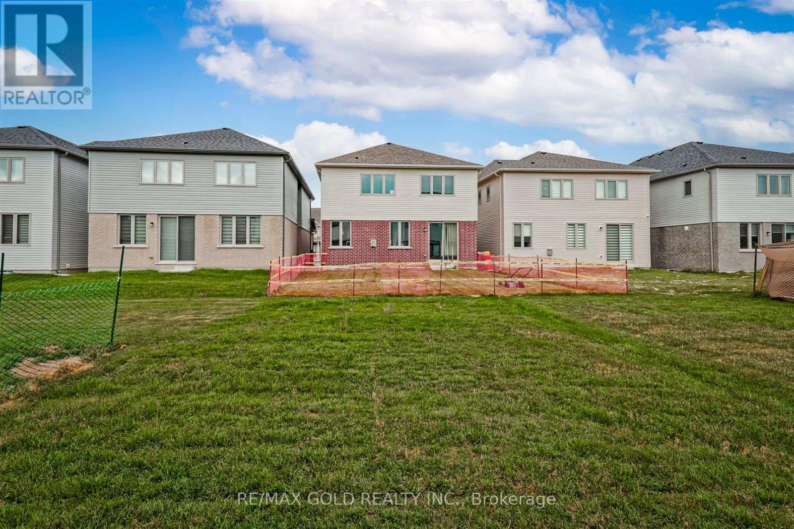 76 Prest Way, Centre Wellington (Fergus), Ontario  N1M 0K1 - Photo 17 - X12182915