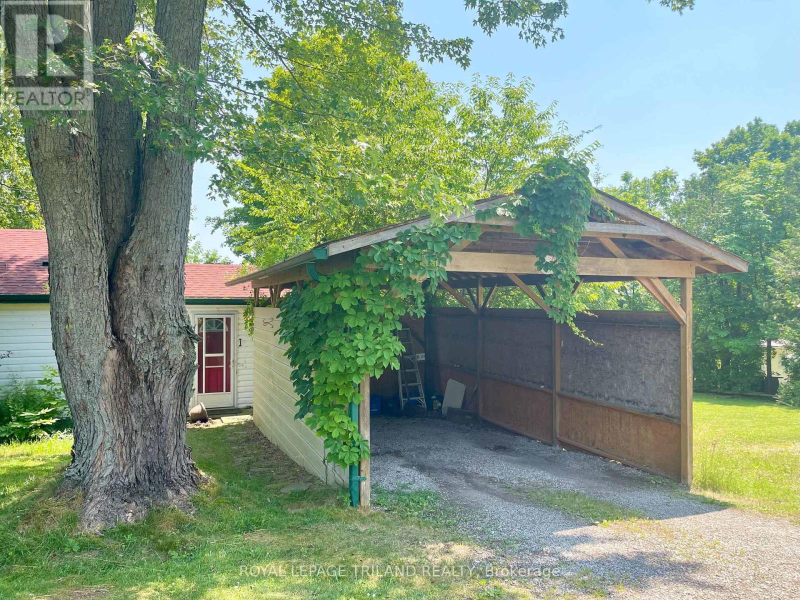 6069 Grandview Road, Dutton/dunwich, Ontario  N0L 2M0 - Photo 7 - X12264074