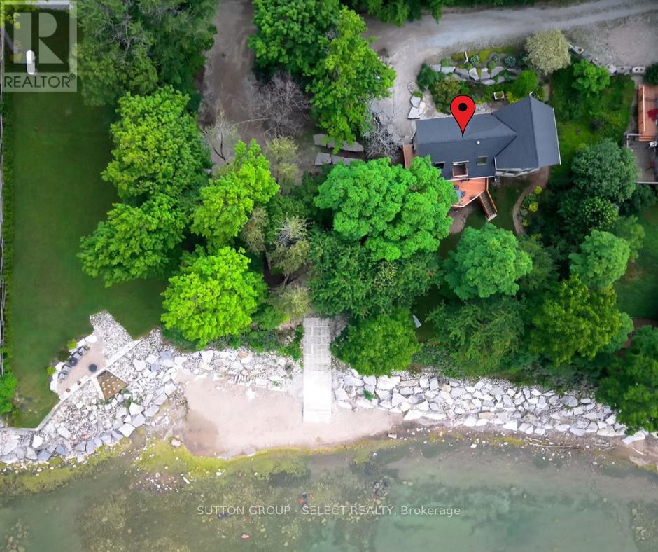 5284 Cliff Road, Lambton Shores (Forest), Ontario  N0N 1J7 - Photo 35 - X12264080