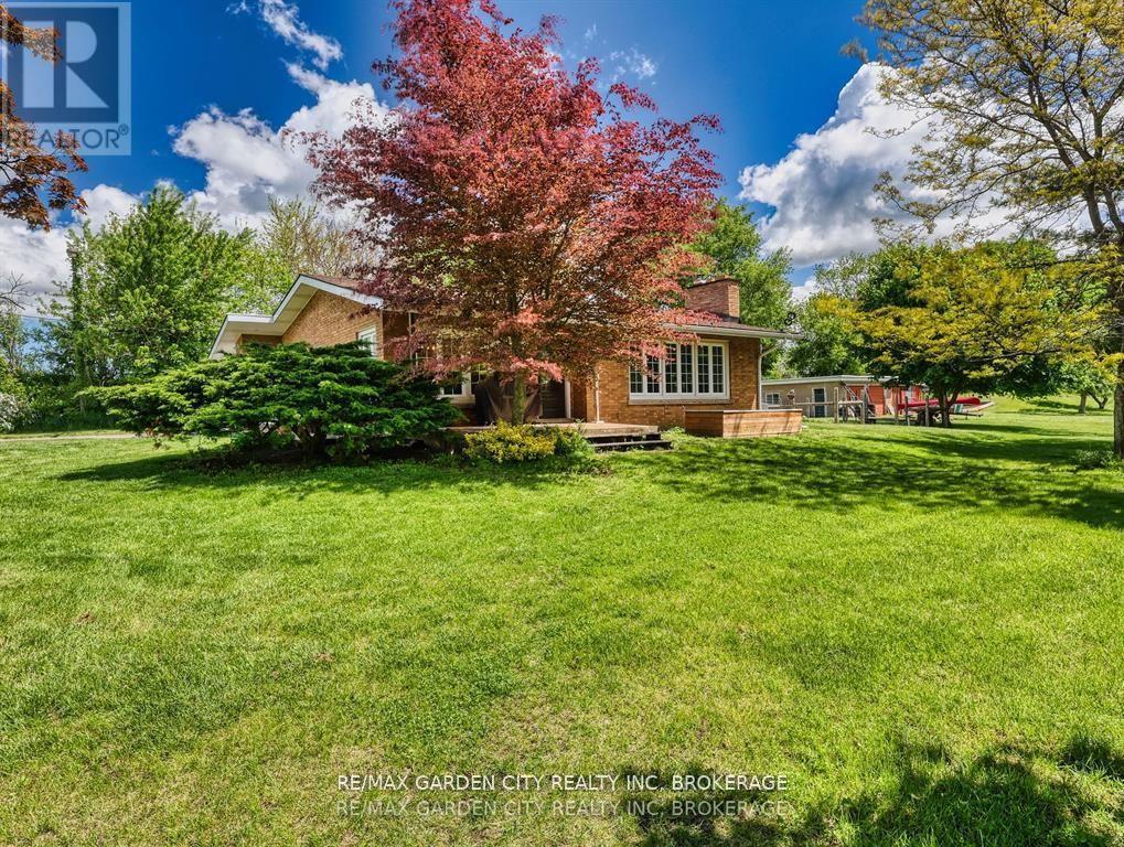 Property at 1519 EFFINGHAM STREET image 2