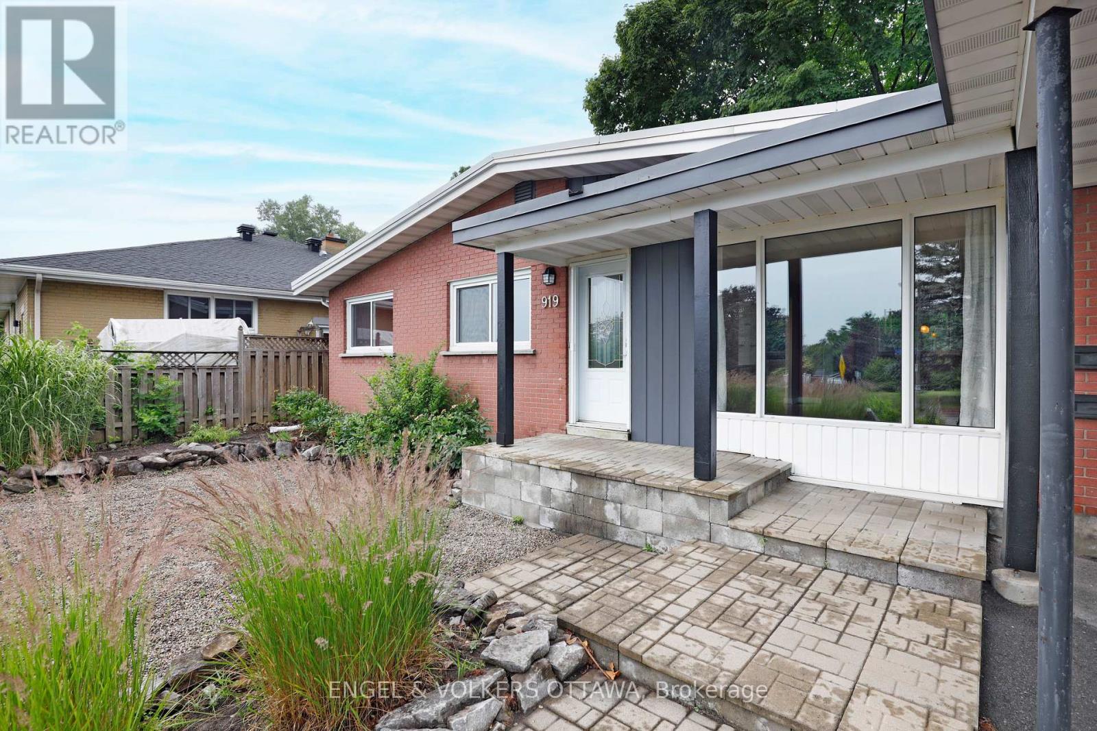 Property at 919 BERMUDA AVENUE image 3