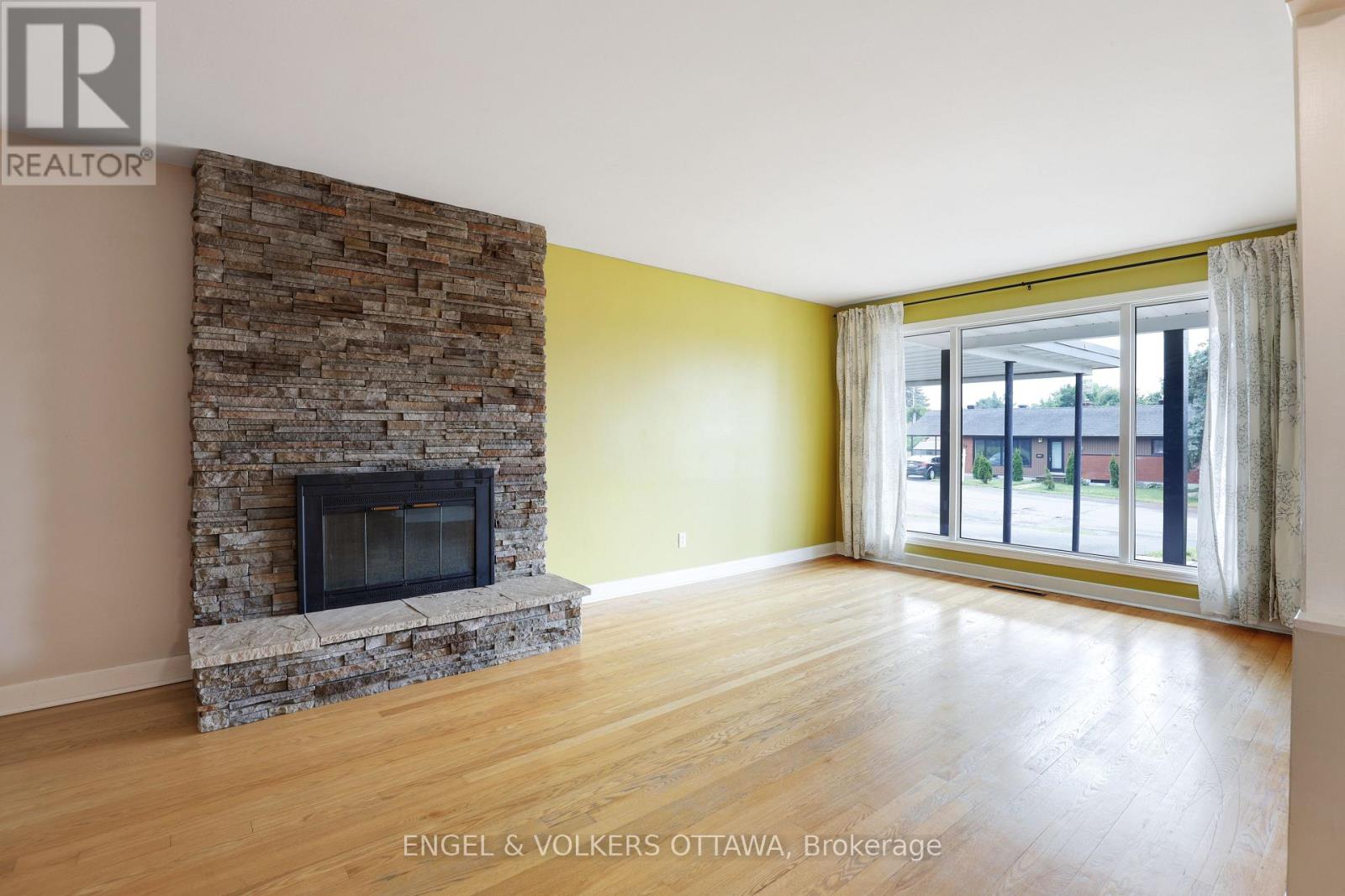 Property at 919 BERMUDA AVENUE image 5