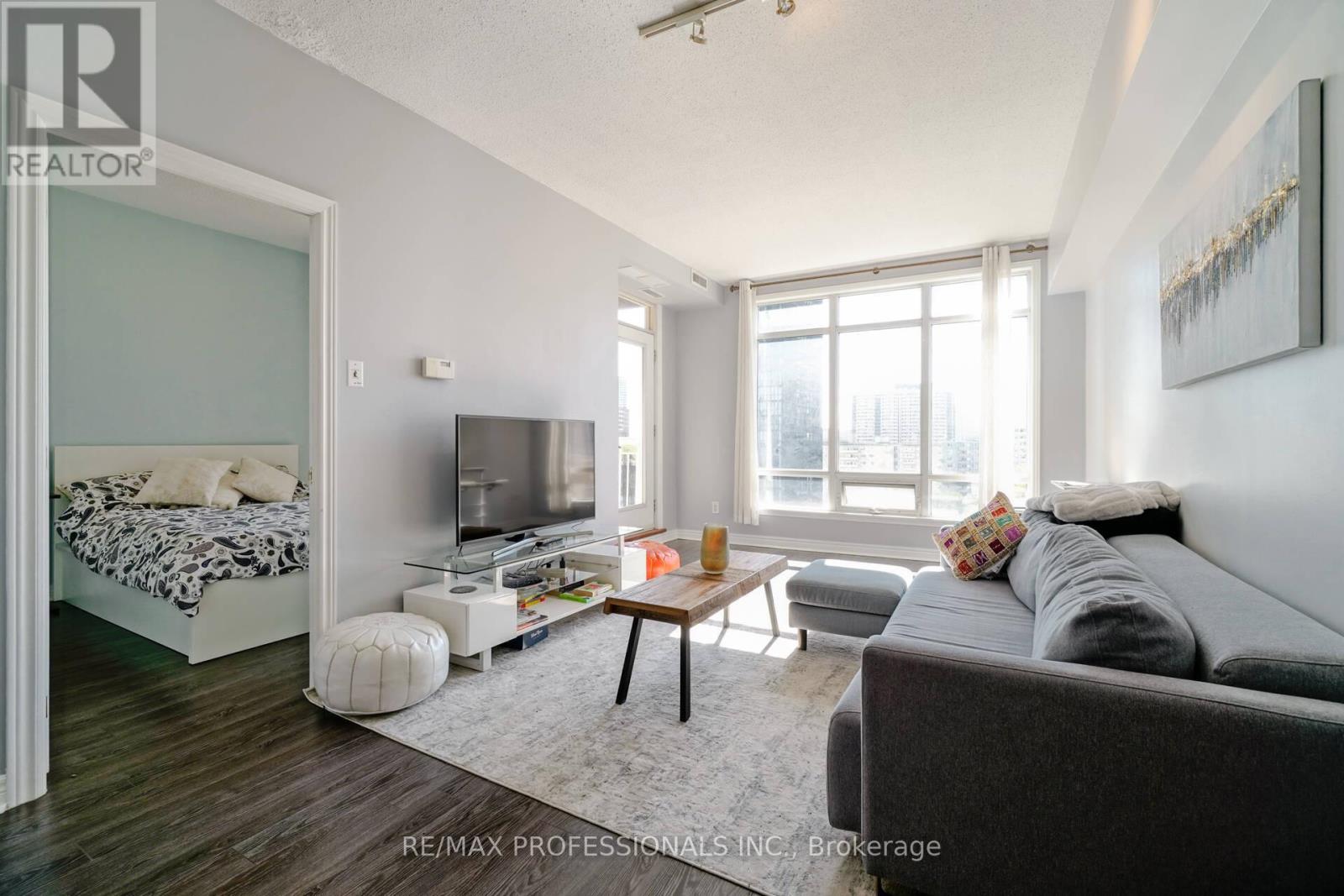 1107 - 100 Hayden Street, Toronto, Ontario  M4Y 3C7 - Photo 11 - C12264053